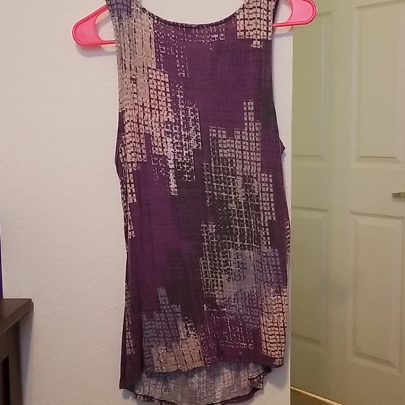 Top - Picture 3 of 3